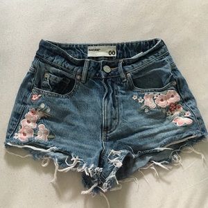garage embroidered denim shorts ♡